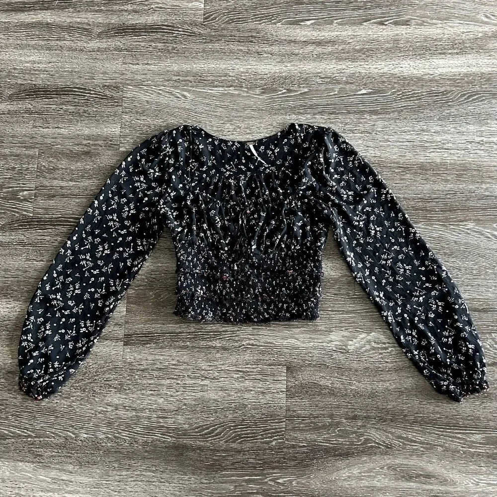 EUC Free People Lolita Floral Peasant Top Black Long Sleeve Boho Blouse Sz Small